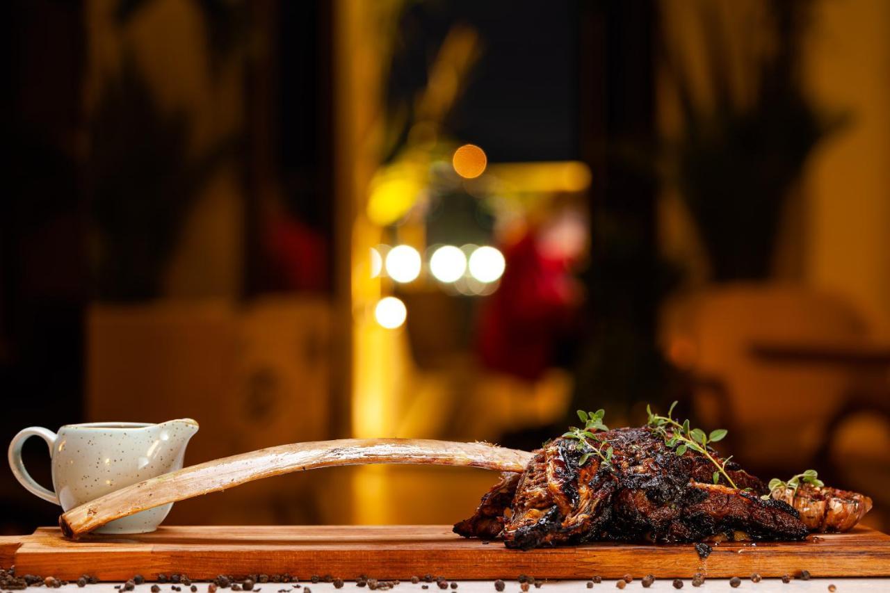 Fairmont Rio De Janeiro Copacabana Esterno foto A tomahawk steak