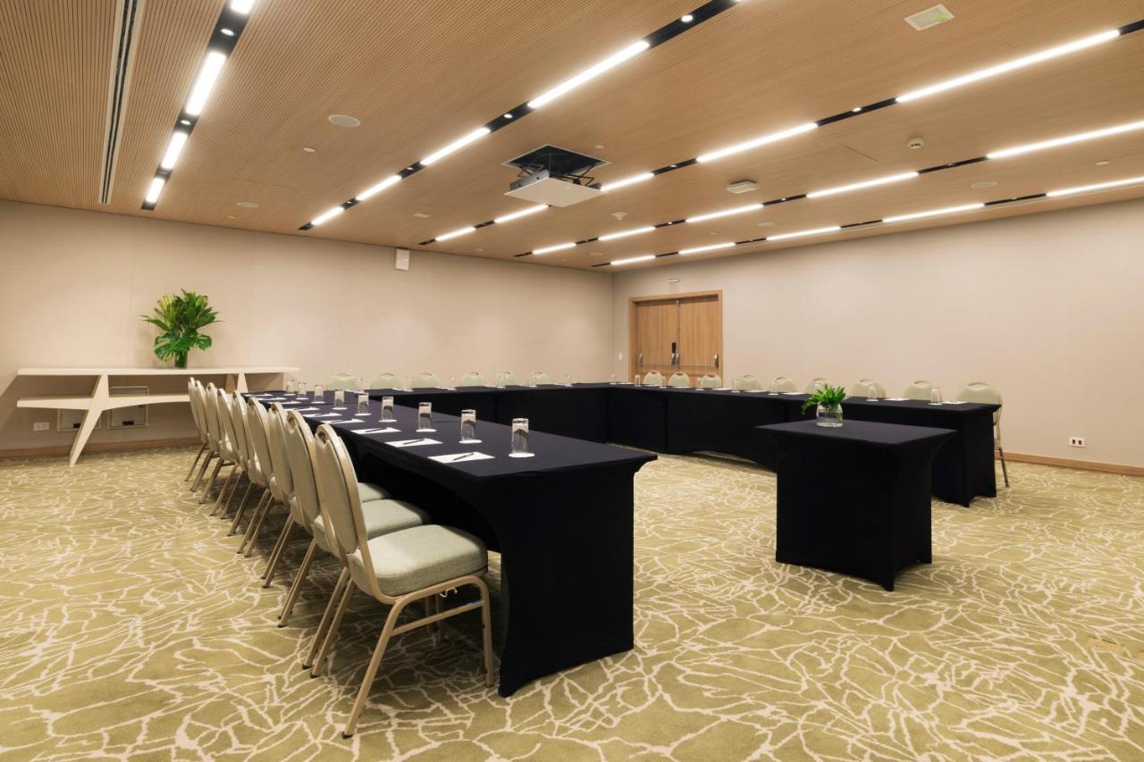 Fairmont Rio De Janeiro Copacabana Esterno foto U-shaped table layout
