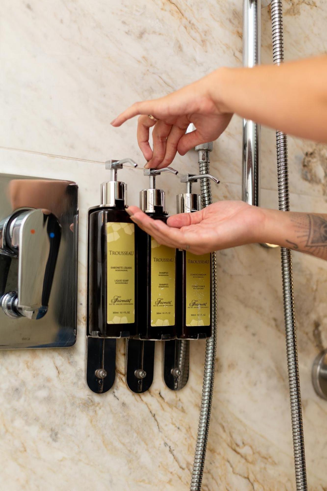 Fairmont Rio De Janeiro Copacabana Esterno foto Shower gel